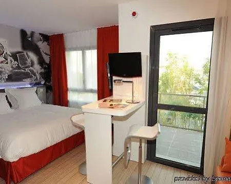 فندق Lr La Rochelle