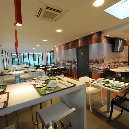 Lr La Rochelle Hotel La Rochelle (Charente-Maritime)