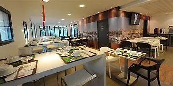 Lr La Rochelle Hotel 3*