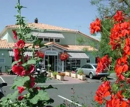 Hotel Lr La Rochelle 3*