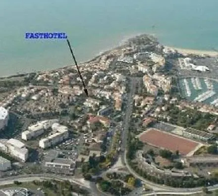 Lr La Rochelle فندق 3*