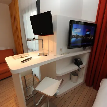 Lr La Rochelle Hotel 3*