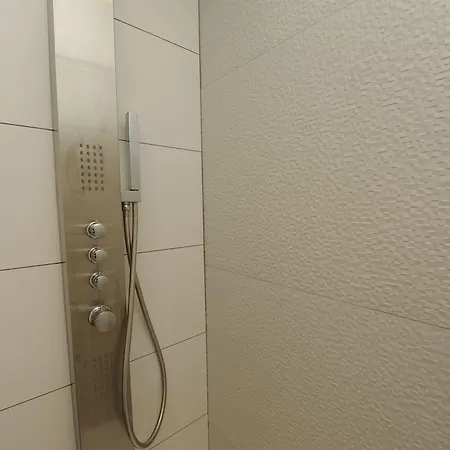Lr La Rochelle Hotel La Rochelle (Charente-Maritime)
