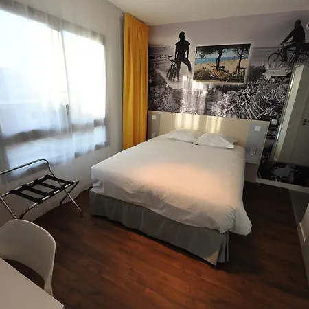 فندق Lr La Rochelle